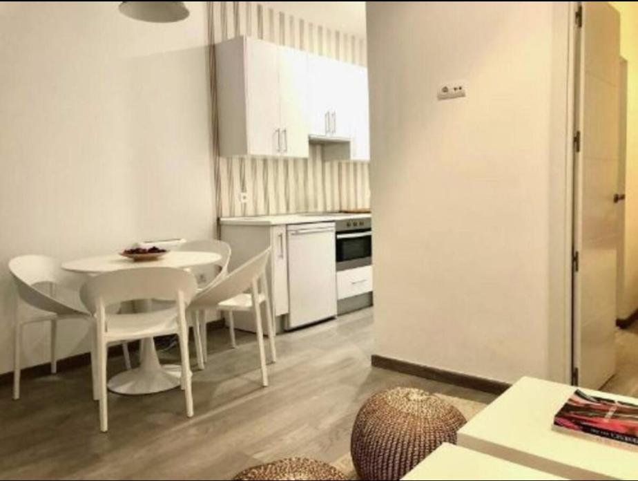 Madrid A Metros Del Retiro Apartment Luaran gambar